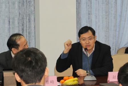 赵元成副院长主持交流IMG_0564