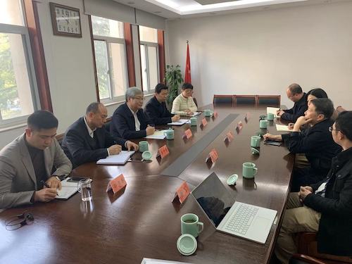 座谈会