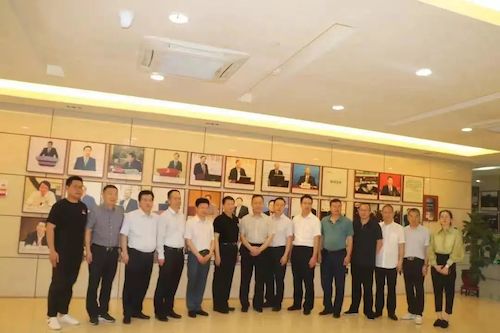 2021年5月16日联合举办社会主义法治文化建设与“龙山经验”创新发展研讨会